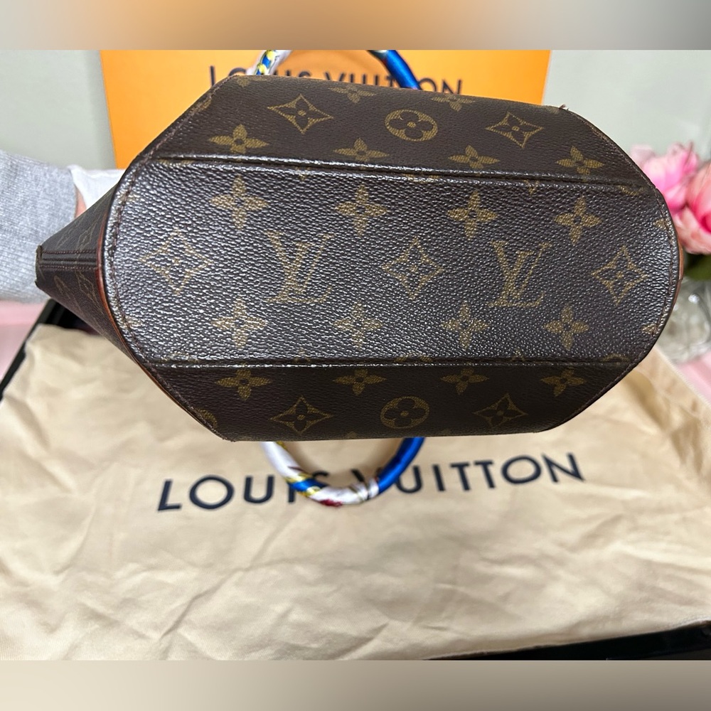 Authentic Louis Vuitton Eclipse Monogram - image 4